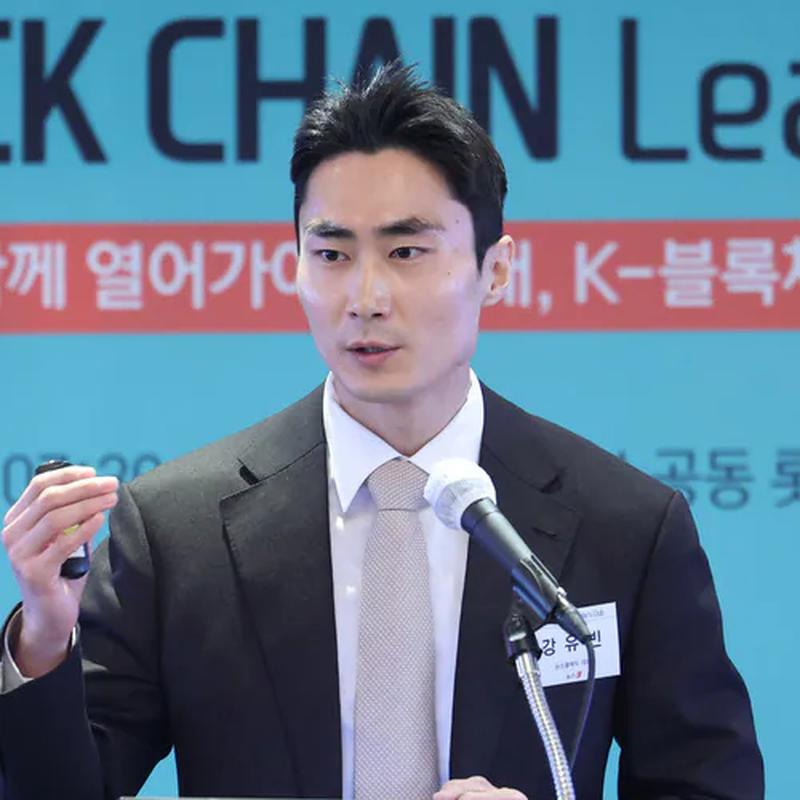 Youbin Kang